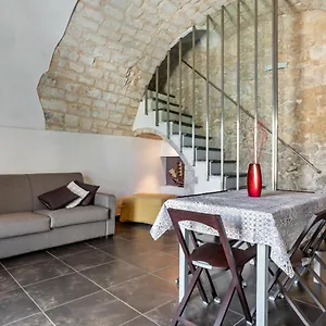 Vintage In Ibla With Balcony Ragusa