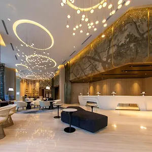 Отель Crowne Plaza Centre By Ihg